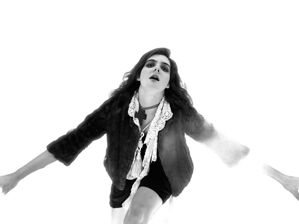 Virtual Ritual, Zoe Portella, theatre, actor, singer, performer, the Duvet Brothers